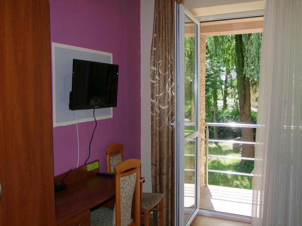 Warnenczyka 85A Bezplatny Parking, Faktura, Prywatna Lazienka, Klimatyzacja Rzeszów Habitación foto